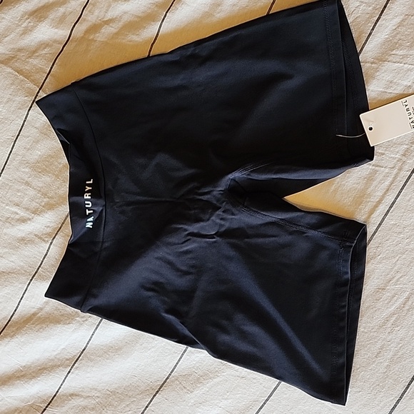 The V Cut Shorts by Niykee Heaton - Picture 1 of 4